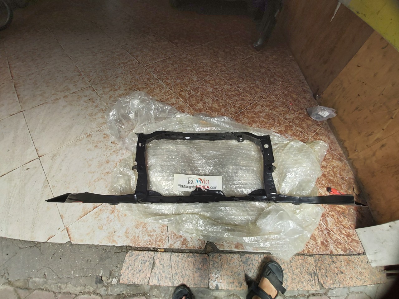 Xương đỡ dàn nóng két nước xe honda CIVIC 2006-2011